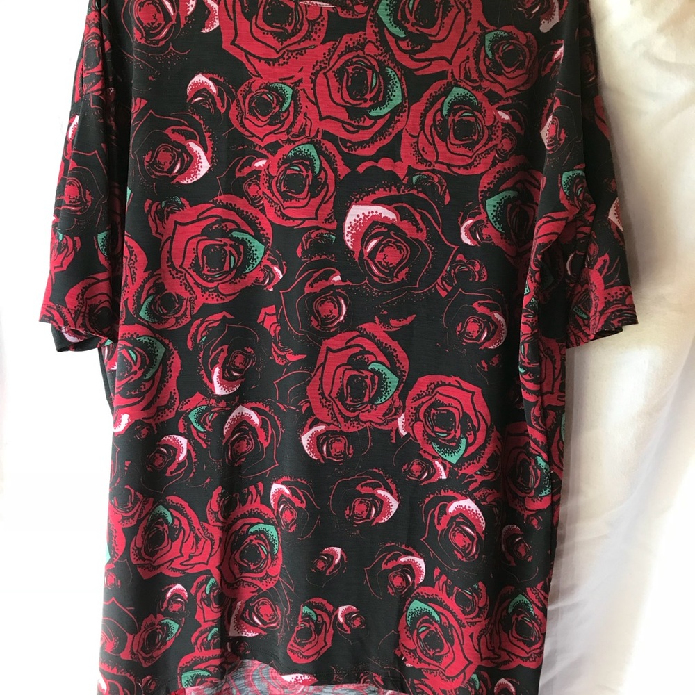 Lularoe Irma shirt
